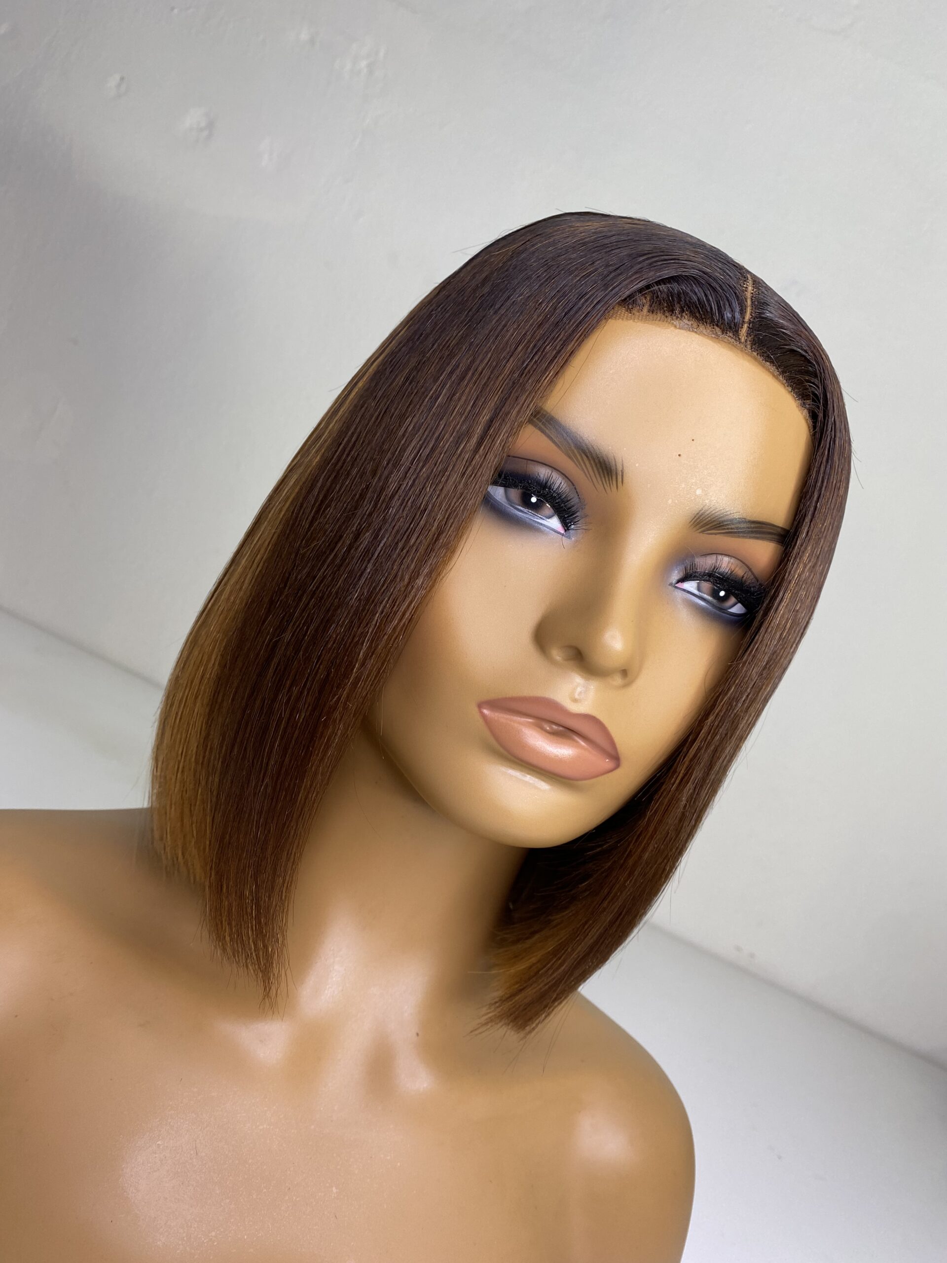 Custom Highlight Bob Downtownhairng custom-highlight-bob-downtownhairng